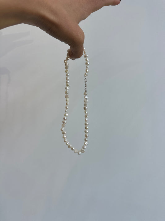 Freshwater pearl choker