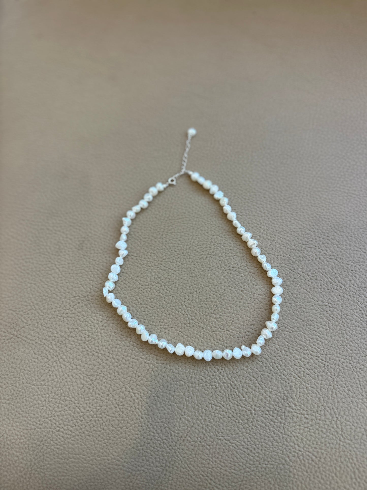 Freshwater pearl choker