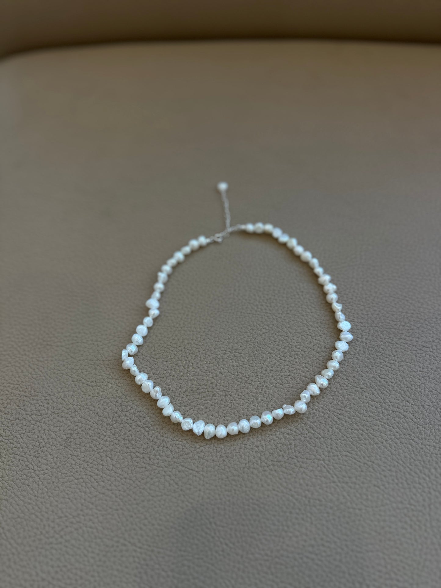 Freshwater pearl choker