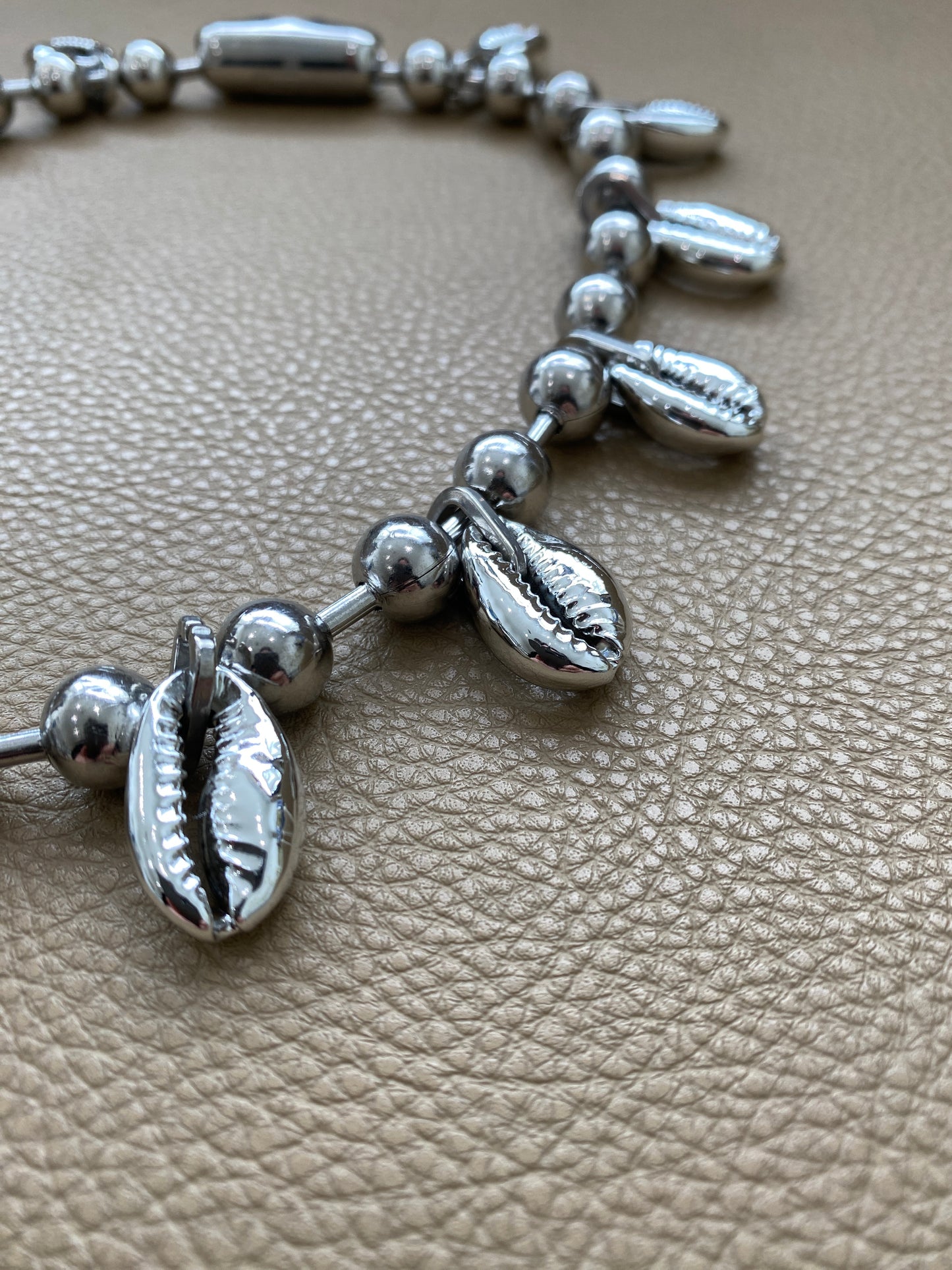 Metal Bradley necklace by perfume studio