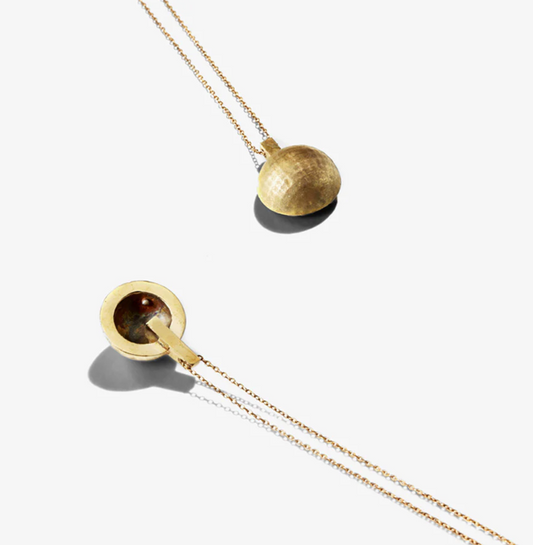 The Q Necklace- by Metalepsis