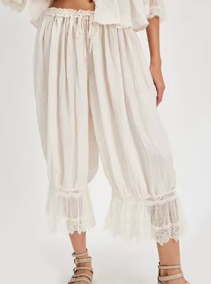 Loose Fit Cropped Bloomers