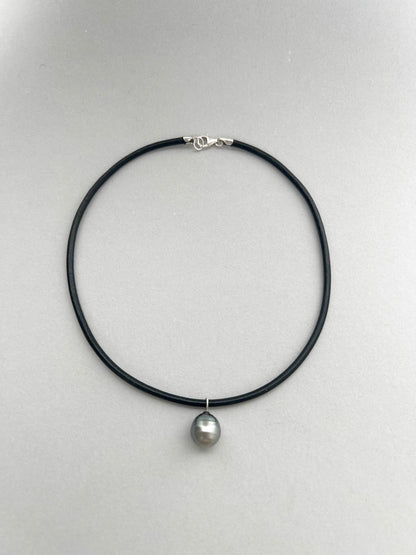 Jihye Leather Chokers