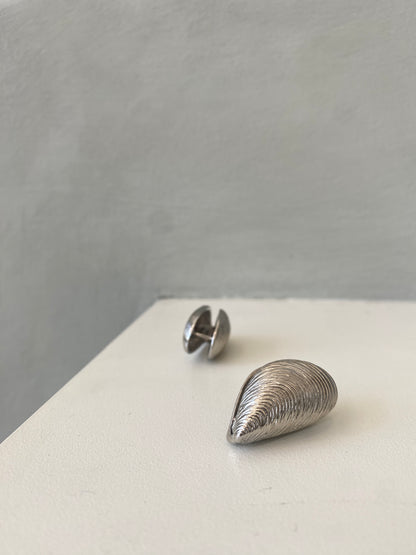Vintage Mussel Shell Earrings