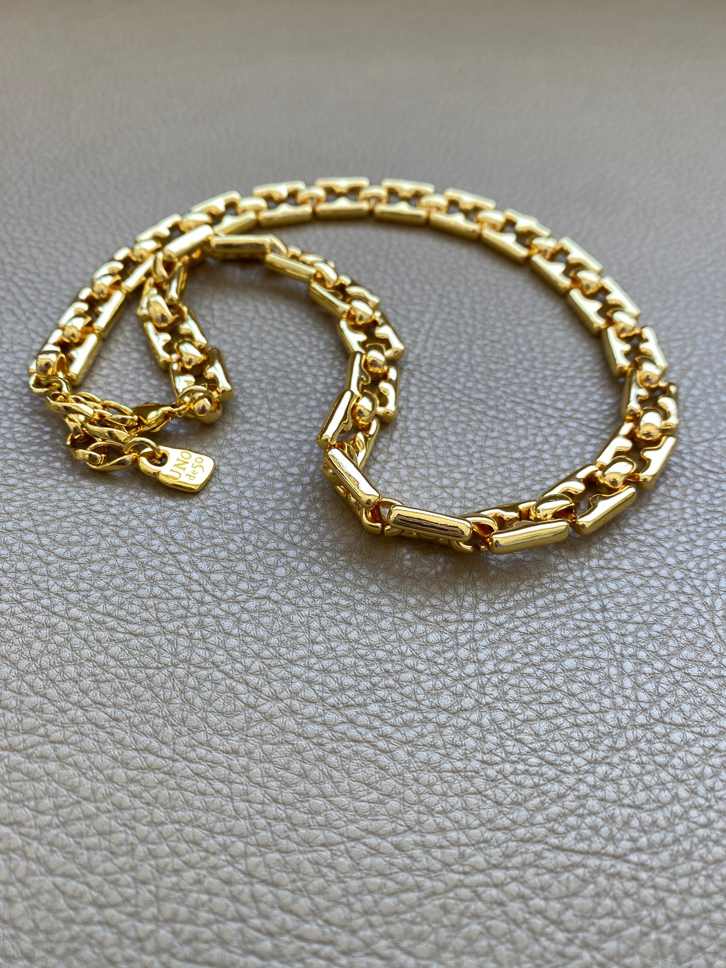 Uno De 50 Gold tone necklace