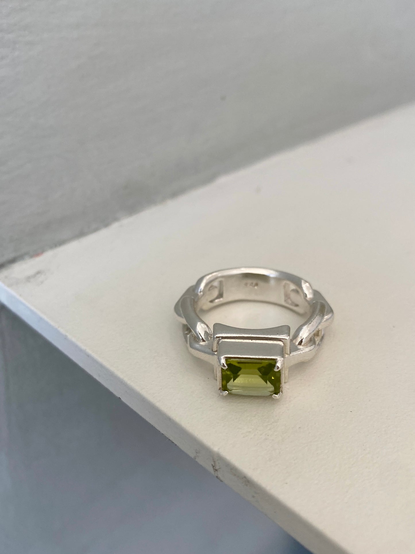 L.Jardim Monte ring with peridot