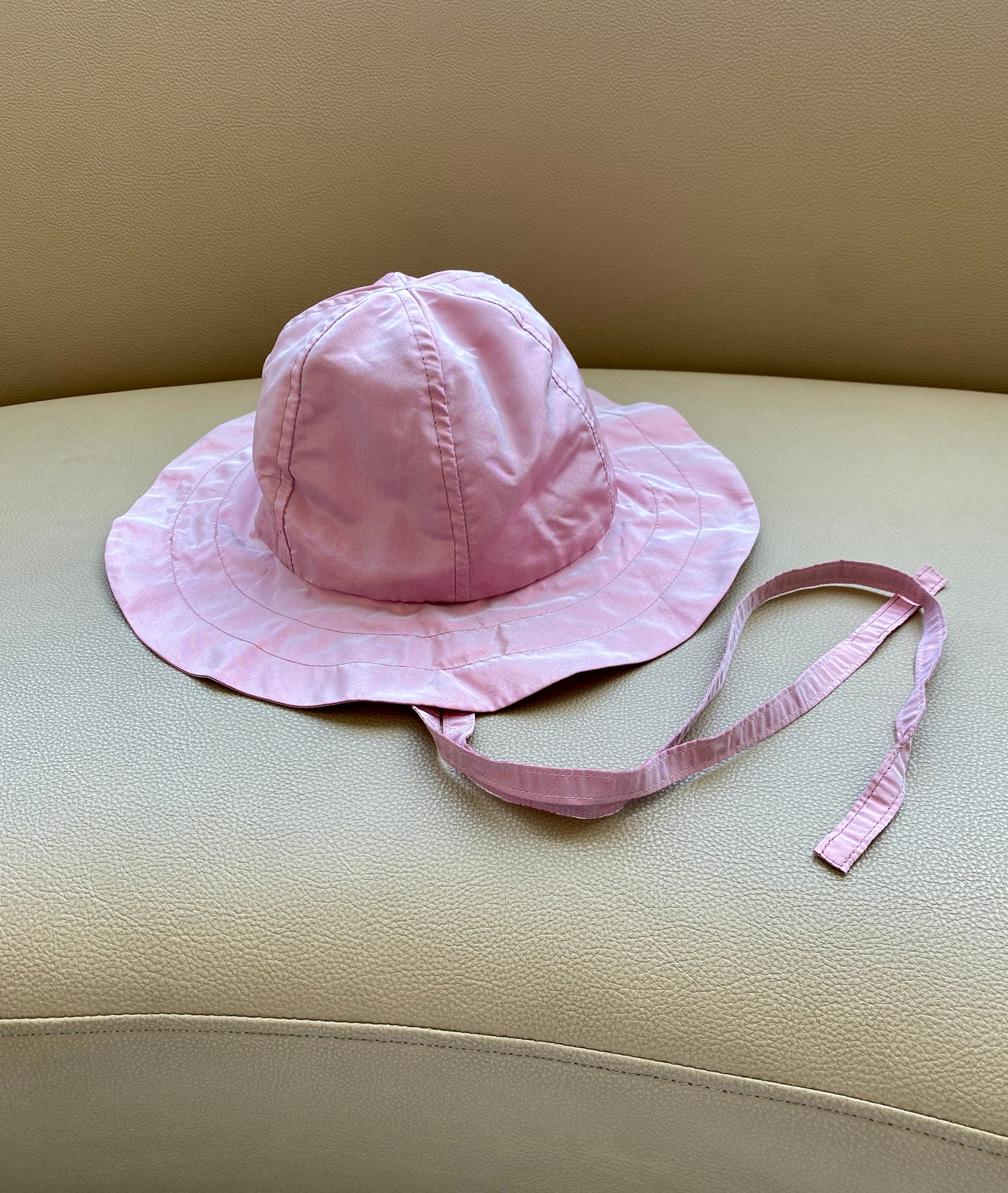 Lily Forbes hat In Pink