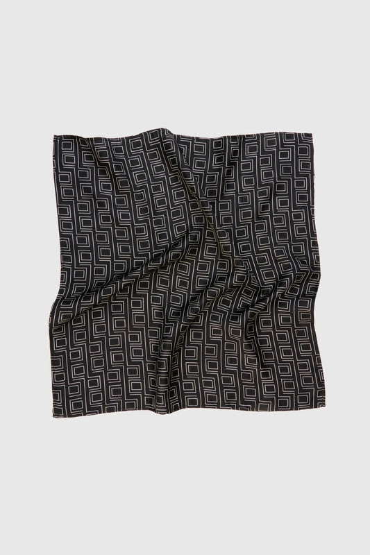 Monogram sold scarf in black