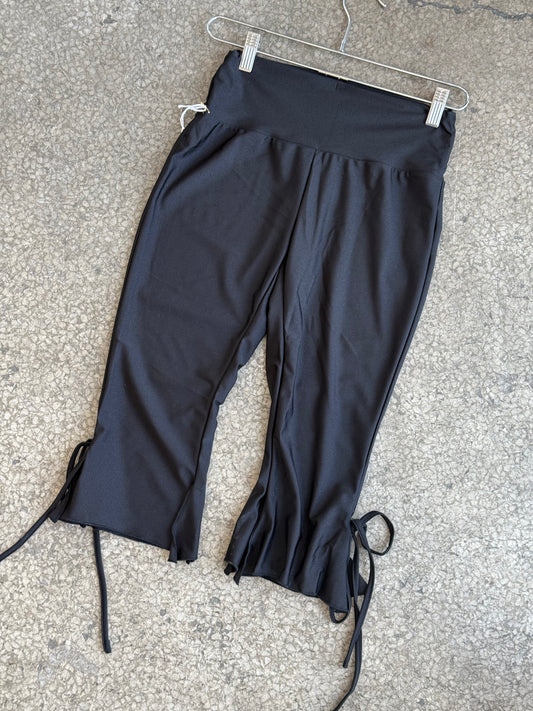 Stretch tie capri Pants