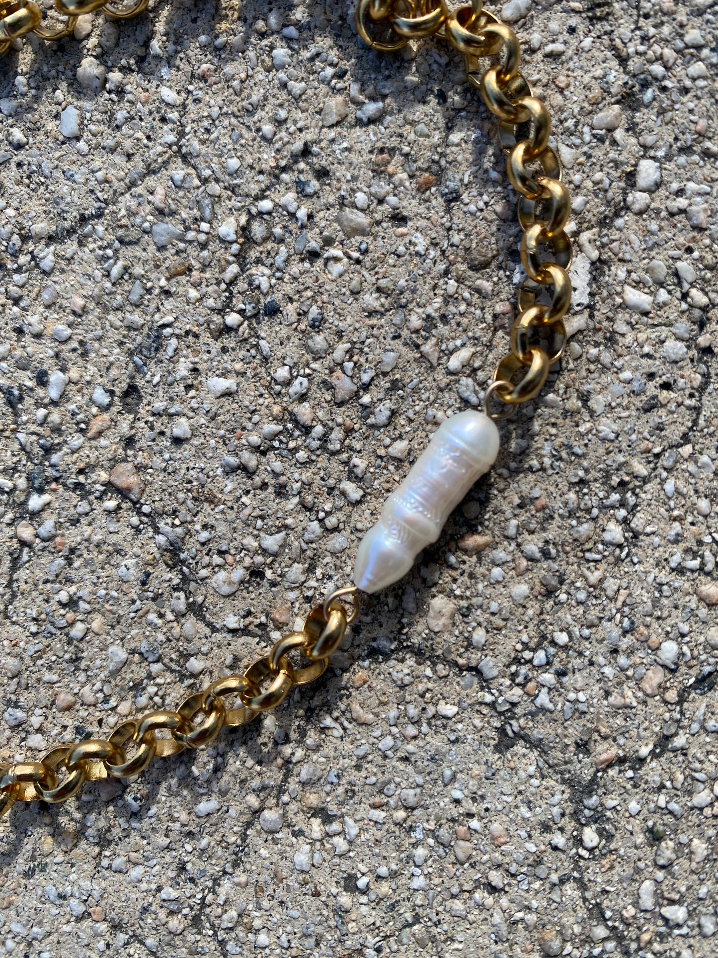 KARO KORU Pearl X Gold Rolo Necklace with Long Pearl