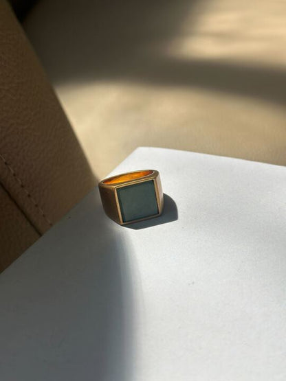 Vintage Jade Signet ring - Brass