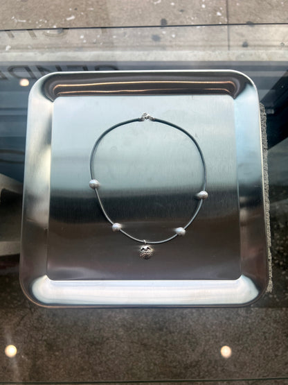 Jihye Gunmetal Strawberry Pearl Choker